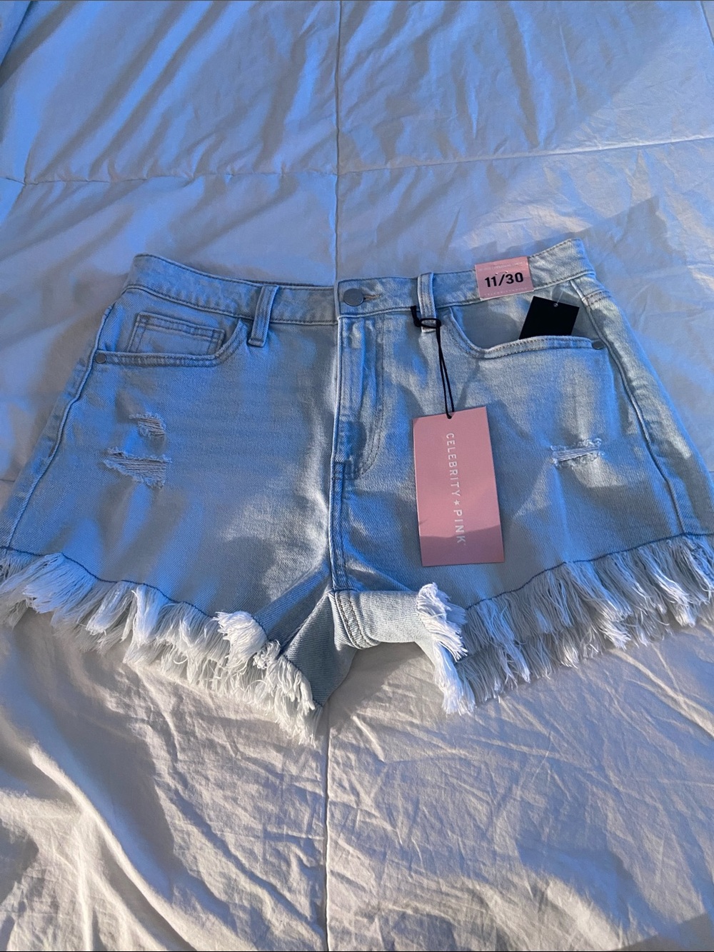 🩵Celebrity Pink Light Blue Frayed Hem Denim Shorts🩵
